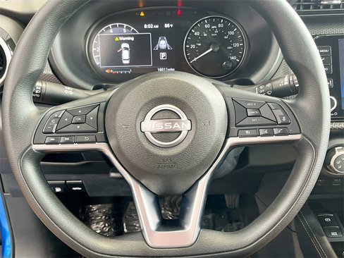 Used 2024 Nissan Kicks SV image 11