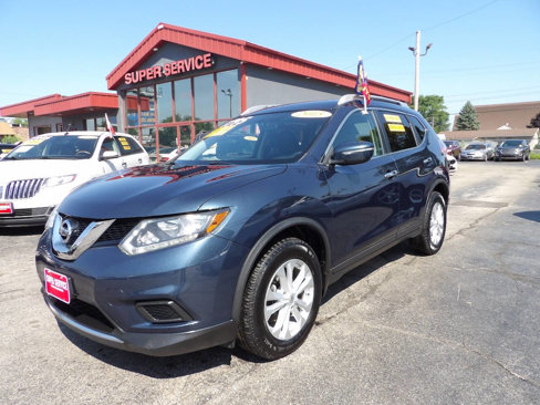 Used 2015 Nissan Rogue SV image 1