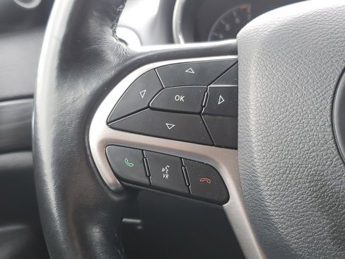 Used 2020 Jeep Grand Cherokee Altitude image 13