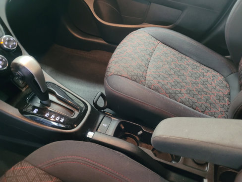 Used 2018 Chevrolet Sonic LT w/ Fun and Sun Package image 26