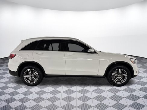Used 2021 Mercedes-Benz GLC 300 w/ Premium Package image 8