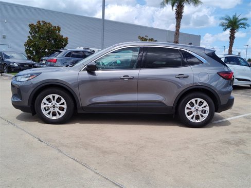 Used 2023 Ford Escape Active w/ Cold Weather Package image 4