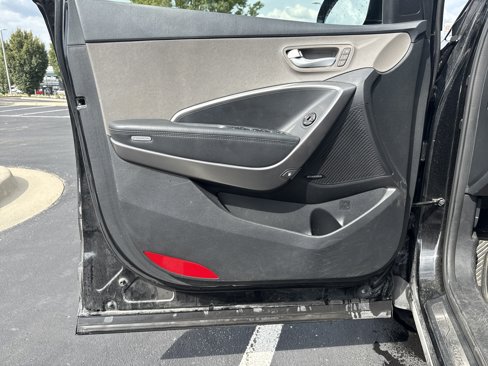 Used 2014 Hyundai Santa Fe GLS image 14