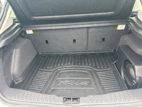 Used 2012 Ford Focus SEL image 8
