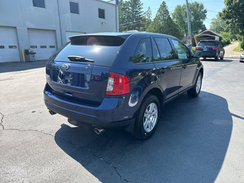 Used 2011 Ford Edge SE image 3