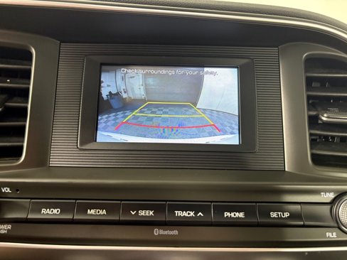 Used 2019 Hyundai Elantra SE w/ Cargo Package image 18