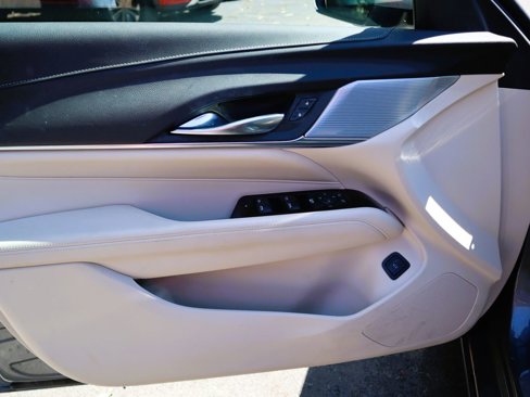 Used 2021 Cadillac CT4 Luxury w/ Sun And Sound Package image 18