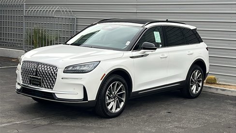 New 2025 Lincoln Corsair FWD image 2