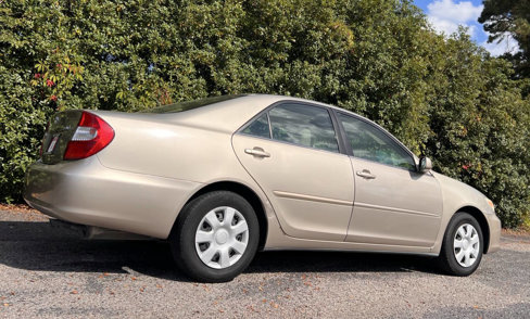 Used 2004 Toyota Camry LE image 8
