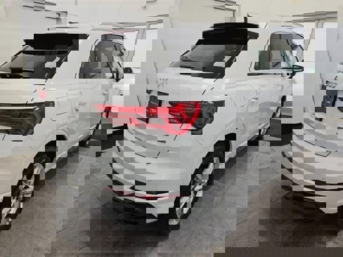 Certified 2024 Audi Q3 2.0T Premium Plus image 2