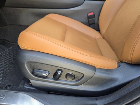 Used 2020 Lexus UX 250h w/ Luxury Package image 41