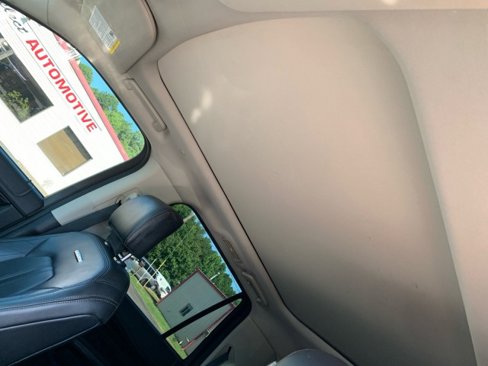 Used 2018 Ford Expedition Platinum image 9
