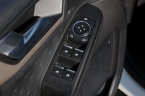 Used 2020 Ford Escape SEL image 27