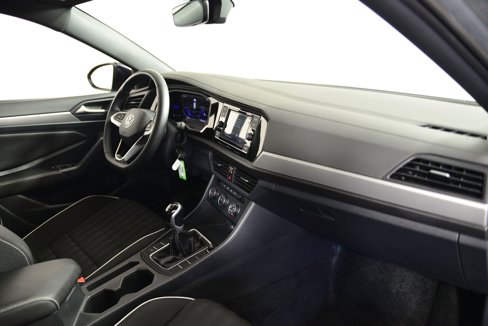 Used 2023 Volkswagen Jetta Sport image 20