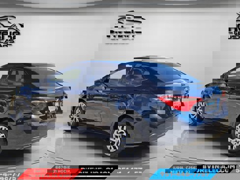 Used 2017 Toyota Corolla LE image 9