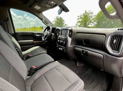 Used 2021 Chevrolet Silverado 1500 LT w/ Texas Edition Plus image 19
