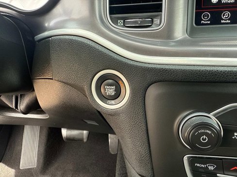 Used 2022 Dodge Charger SXT w/ Leather Interior Group image 25