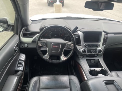 Used 2018 GMC Yukon XL SLT w/ Premium Edition image 19