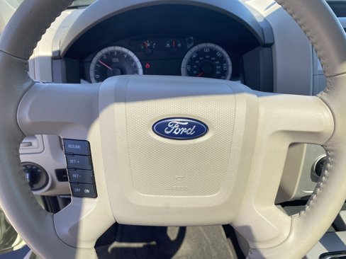 Used 2008 Ford Escape 2WD Hybrid image 17