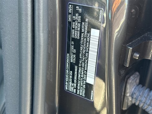 Certified 2025 Volvo S60 B5 Core image 27