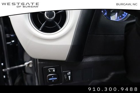 Used 2019 Toyota Corolla LE image 11