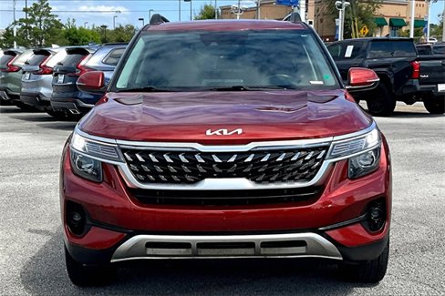 Used 2023 Kia Seltos Nightfall Edition image 3