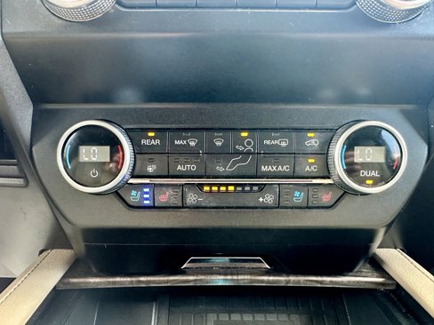Used 2019 Ford Expedition Max Limited image 24