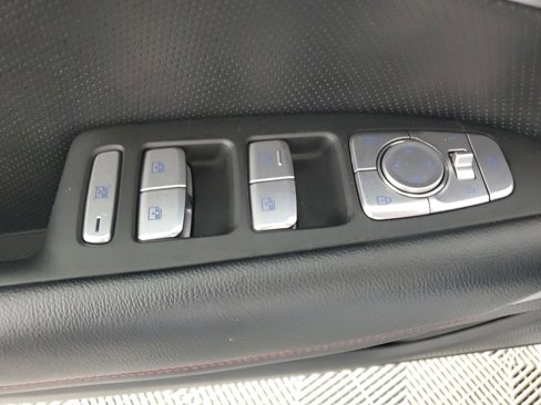 Used 2022 Genesis G70 3.3T w/ Sport Advanced Package image 29