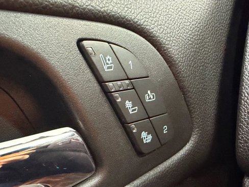 Used 2010 GMC Yukon Denali image 27