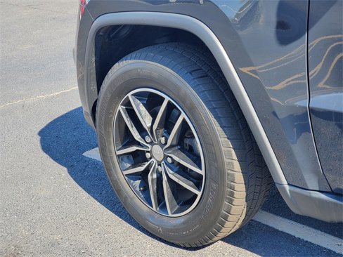 Used 2018 Jeep Grand Cherokee Trailhawk image 32