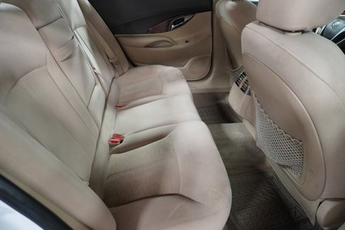 Used 2013 Buick LaCrosse image 23