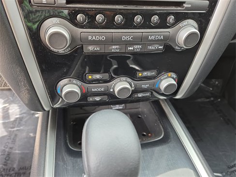 Certified 2020 Nissan Pathfinder SV image 24
