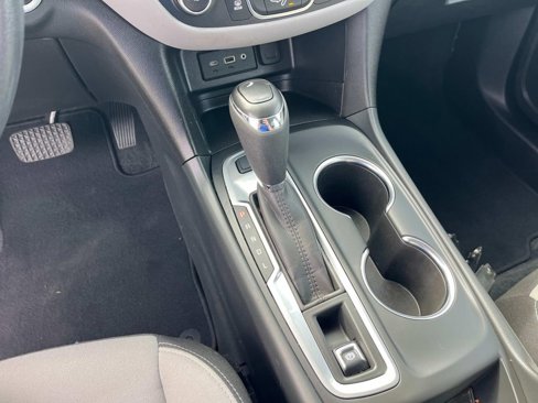 Certified 2021 Chevrolet Equinox LS image 24