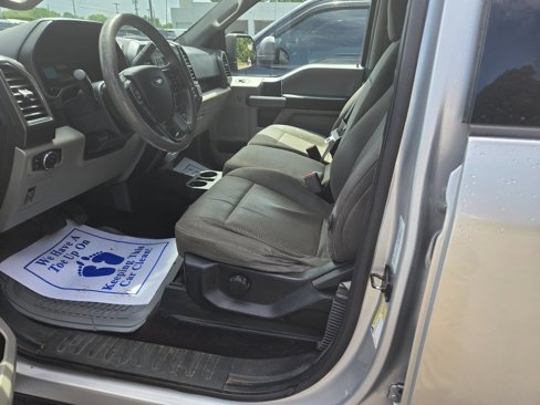 Used 2017 Ford F150 XLT image 7