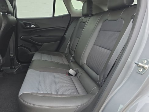 Certified 2024 Chevrolet Trax LT w/ Driver Confidence Package image 26