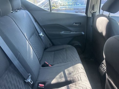 Used 2021 Nissan Kicks SV image 21