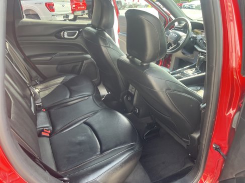 Used 2023 Jeep Compass Limited image 12