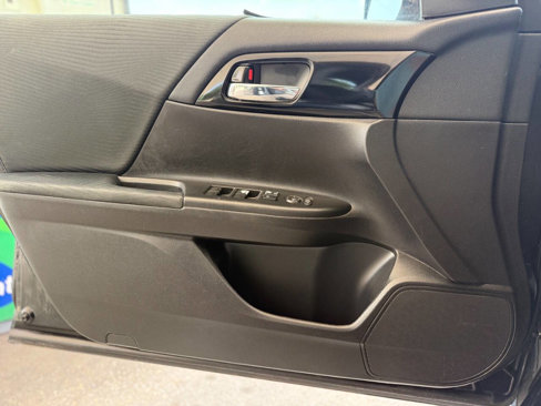 Used 2016 Honda Accord LX image 20