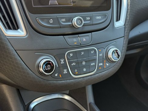Used 2024 Chevrolet Malibu LT image 24