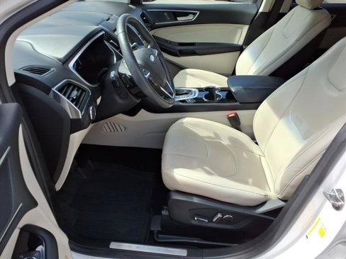 Used 2018 Ford Edge Titanium w/ Equipment Group 301A image 7