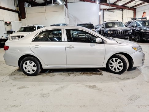Used 2010 Toyota Corolla LE image 7