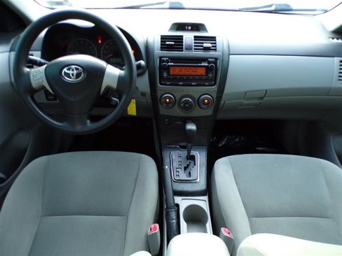 Used 2012 Toyota Corolla LE image 29