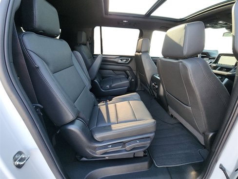 Used 2024 Chevrolet Suburban Z71 image 47