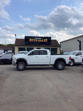 Used 2017 RAM 2500 SLT image 1