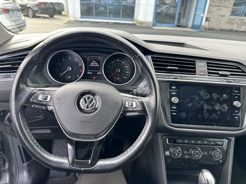 Used 2018 Volkswagen Tiguan SEL w/ 3rd Row Seat Package image 14