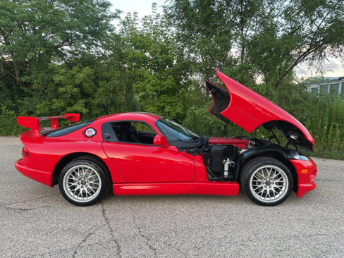 Used 2000 Dodge Viper GTS image 2