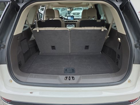 Used 2021 Lincoln Aviator Grand Touring w/ Elements Package Plus image 16