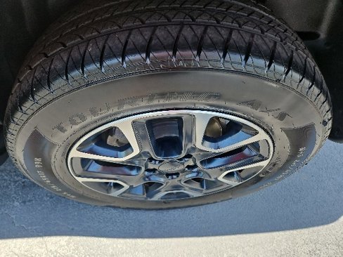 Used 2019 Jeep Compass Trailhawk image 6
