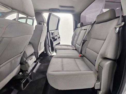 Used 2018 Chevrolet Silverado 2500 W/T image 22