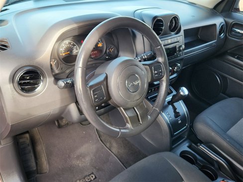 Used 2015 Jeep Patriot Latitude image 13